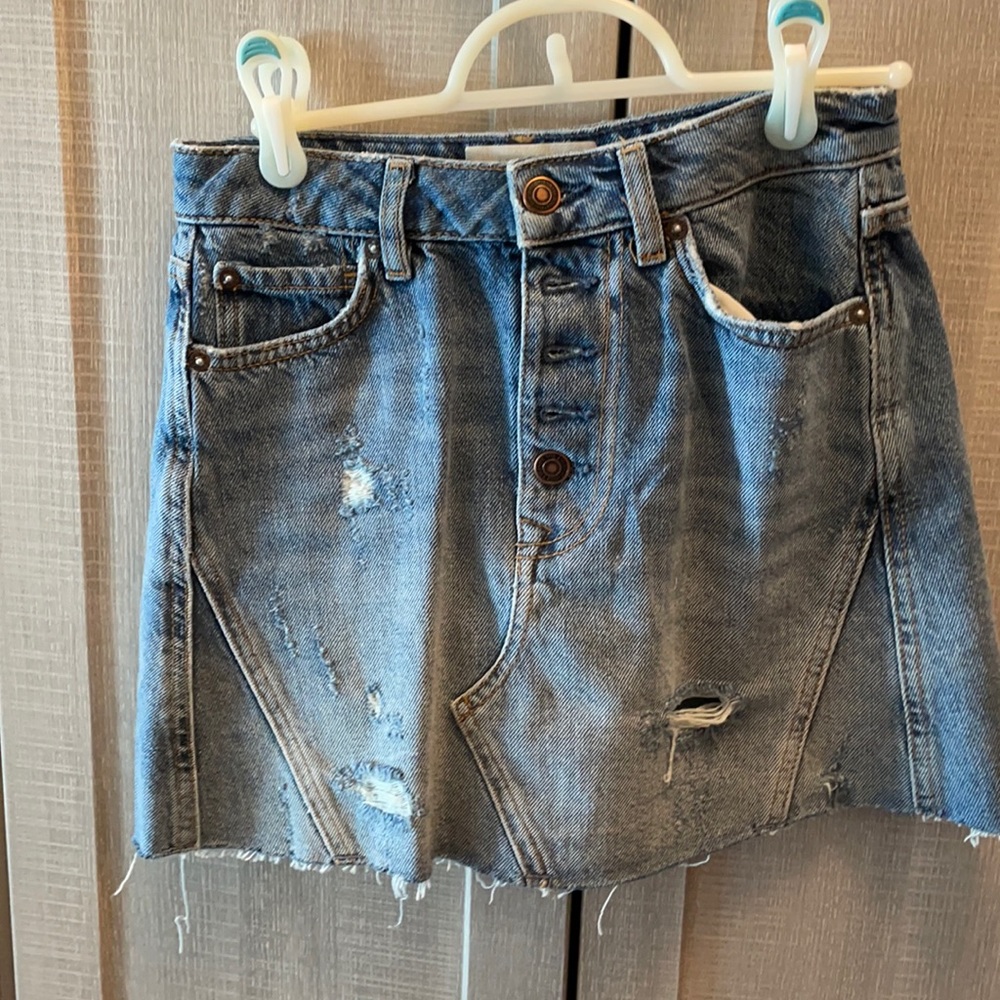 Free people distressed mini skirt, size 24